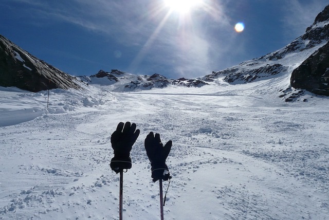 Rękawiczki narciarskie – jednopalcowe czy całe?